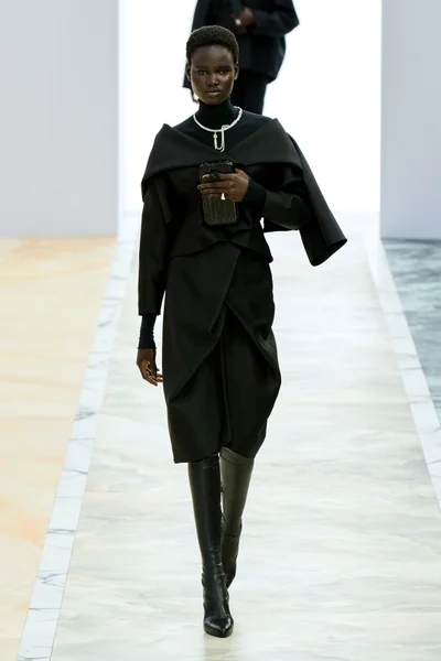 Look 8